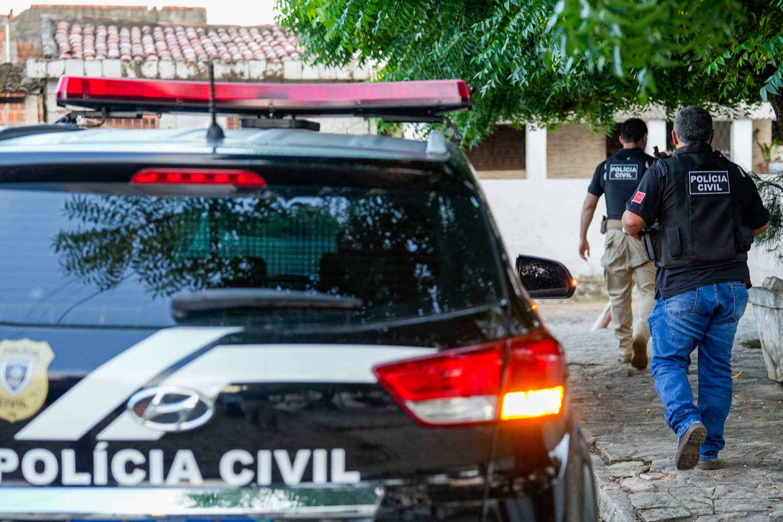 Operação em Cabedelo cumpre 43 mandados de prisão e busca contra o tráfico de drogas