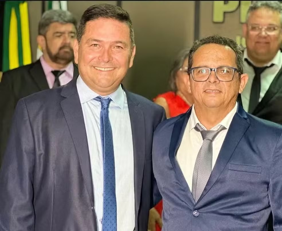 prefeito Caio Rodrigo Bezerra Paixão (Republicanos) e do vice-prefeito Francisco Pereira dos Santos Júnior (PSB) da cidade de Condado